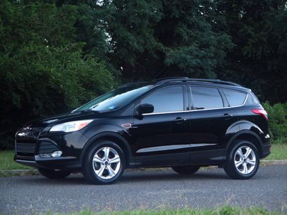 Used 2016 Ford Escape SE w/ Equipment Group 201A