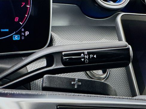 Used 2025 Mercedes-Benz CLE 300 4MATIC Cabriolet image 18