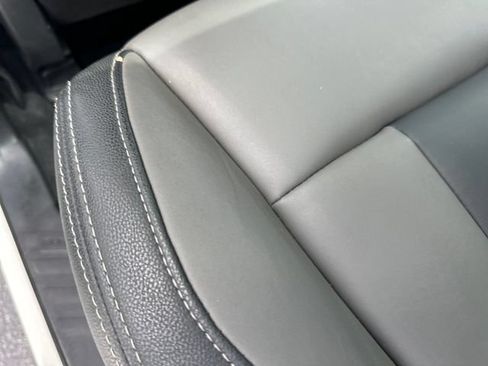 Used 2022 Subaru Ascent Onyx Edition AWD/4WD image 16