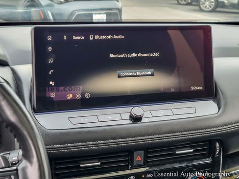 Used 2025 Nissan Rogue SL w/ Tech Package image 22