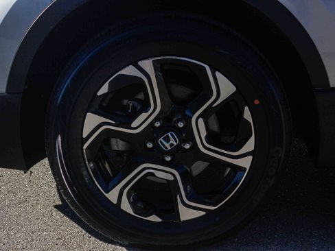 Used 2018 Honda CR-V Touring image 10