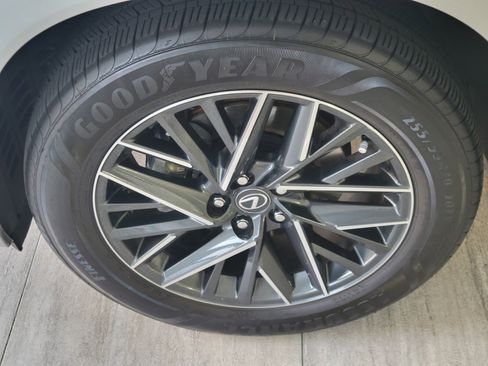 Certified 2025 Lexus TX 350 FWD w/ Technology Package image 9