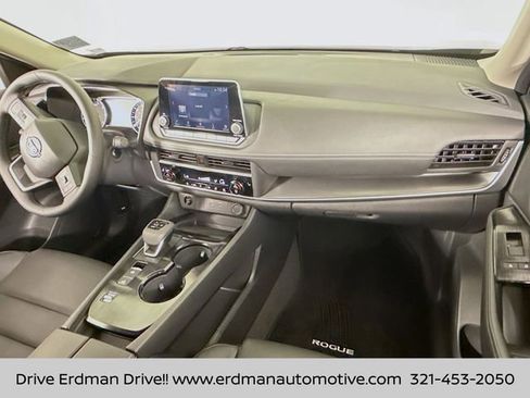 Certified 2026 Nissan Rogue SV image 26