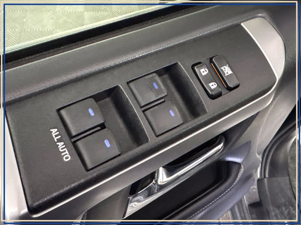 Used 2018 Toyota 4Runner SR5 Premium AWD/4WD image 32