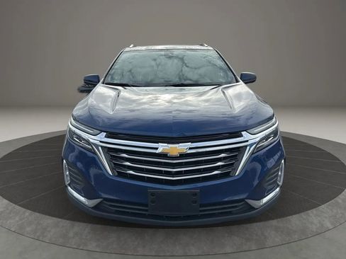 Used 2022 Chevrolet Equinox Premier image 2