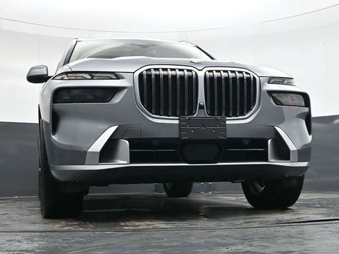 Used 2024 BMW X7 xDrive40i AWD/4WD image 41