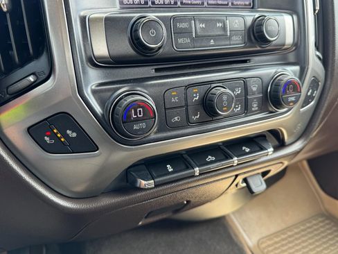 Used 2018 Chevrolet Silverado 1500 LT w/ All Star Edition AWD/4WD image 17