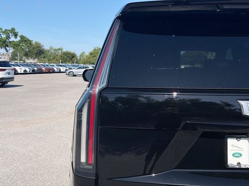 Used 2026 Cadillac Escalade V w/ LPO, ONYX Package AWD/4WD image 10