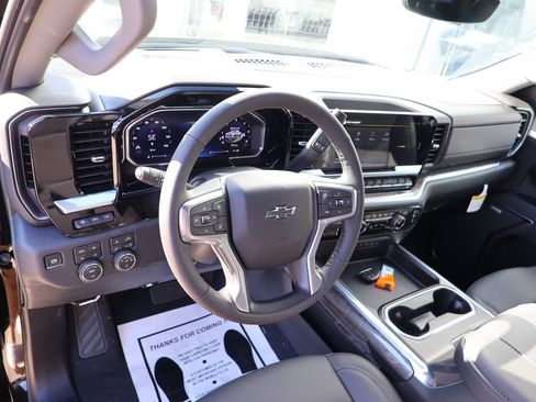 New 2026 Chevrolet Silverado 2500 LTZ w/ LTZ Plus Package AWD/4WD image 28