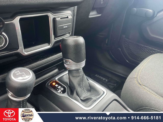 Used 2024 Jeep Wrangler Unlimited Sport AWD/4WD image 33