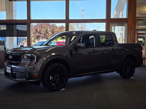 New 2025 Ford Maverick Lobo image 5