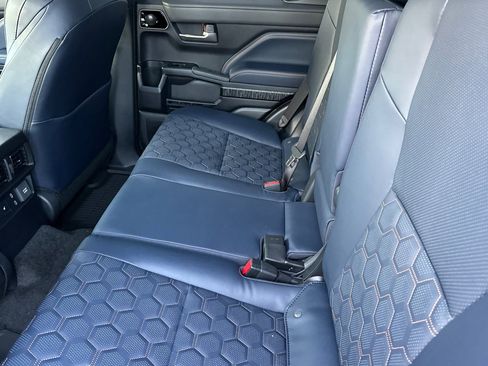 New 2025 Toyota 4Runner 4WD image 11