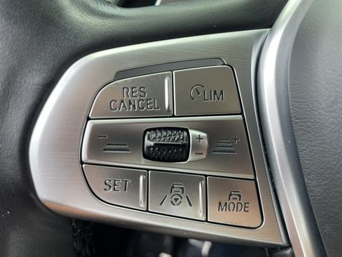 Used 2019 BMW X7 xDrive50i w/ Premium Package AWD/4WD image 36