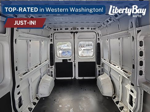 Used 2023 RAM ProMaster 2500 image 13