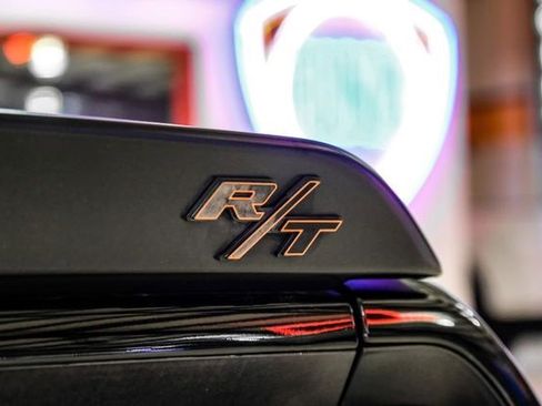 Used 2018 Dodge Challenger R/T w/ Blacktop Package image 37