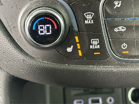 Used 2019 Chevrolet Equinox LT w/ Sun & Navigation Package image 15