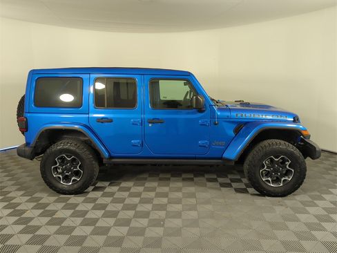 Used 2022 Jeep Wrangler Unlimited Rubicon 4xe image 4