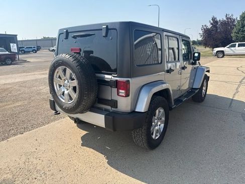 Used 2013 Jeep Wrangler Unlimited Sahara w/ Trailer Tow Group AWD/4WD image 10
