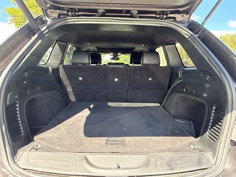 Used 2020 Jeep Grand Cherokee Limited image 27