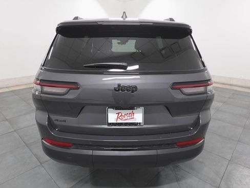 New 2025 Jeep Grand Cherokee L Altitude image 4