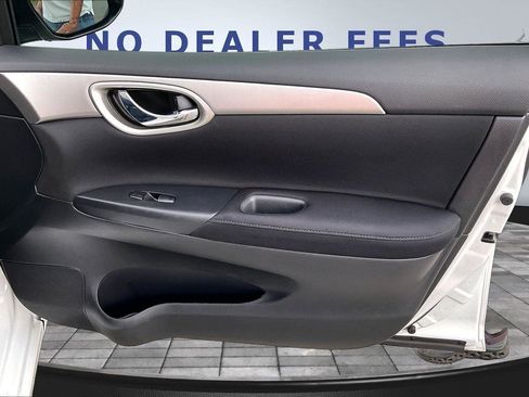 Used 2015 Nissan Sentra SV image 25