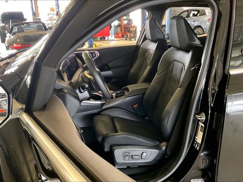 Used 2025 BMW X3 xDrive30i image 7