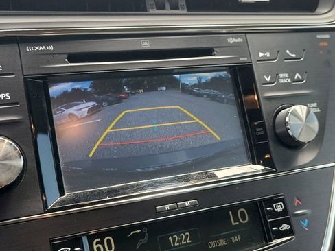 Used 2016 Toyota Avalon Limited image 21