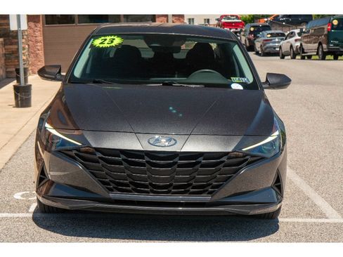 Used 2023 Hyundai Elantra SEL FWD image 8
