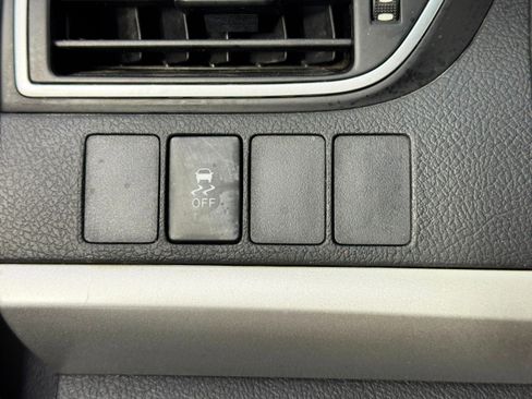 Used 2016 Toyota Camry SE image 15