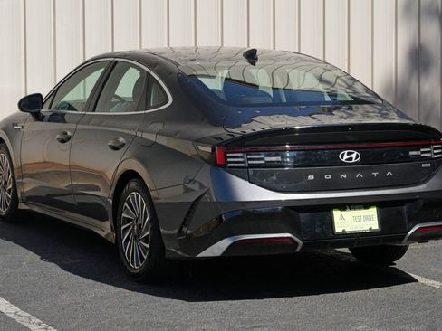 Used 2025 Hyundai Sonata SEL FWD image 46
