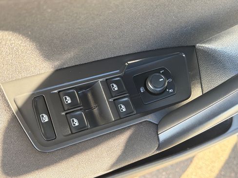 Used 2021 Volkswagen Tiguan S AWD/4WD image 15