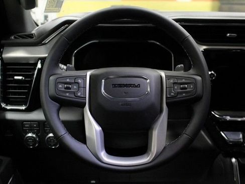 New 2026 GMC Sierra 1500 Denali w/ Technology Package AWD/4WD image 22