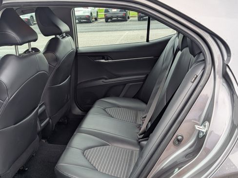 Used 2023 Toyota Camry SE image 13