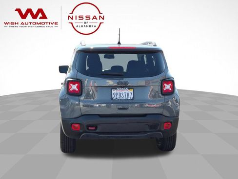 Used 2022 Jeep Renegade Trailhawk AWD/4WD image 6