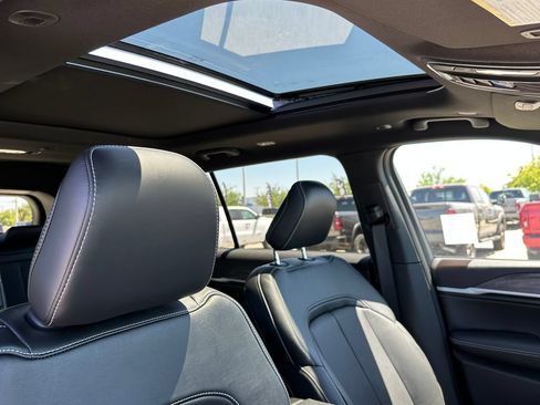 New 2026 Jeep Grand Cherokee L Limited AWD/4WD image 17