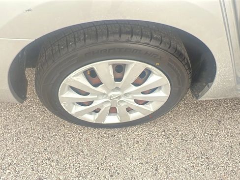 Used 2018 Nissan Sentra S FWD image 30