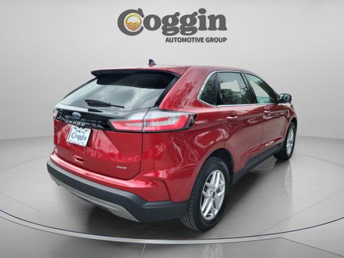Used 2024 Ford Edge SEL AWD/4WD image 3