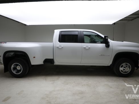 New 2026 Chevrolet Silverado 3500 LT w/ Convenience Package AWD/4WD image 6