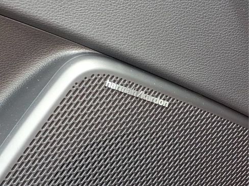 Used 2025 Kia Soul GT-Line w/ GT-Line Technology Package FWD image 18