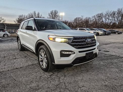 Used 2021 Ford Explorer XLT w/ Equipment Group 202A image 1