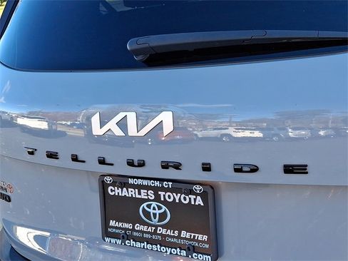 Used 2022 Kia Telluride EX w/ EX Premium Package image 30