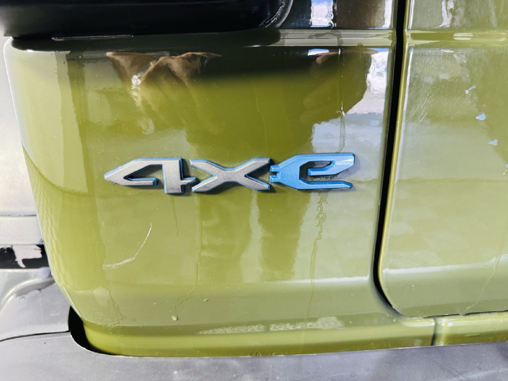Used 2024 Jeep Wrangler Unlimited AWD/4WD image 23