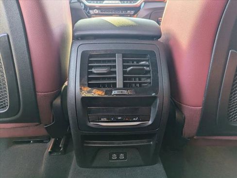 Used 2024 BMW X3 xDrive30i w/ Premium Package image 16