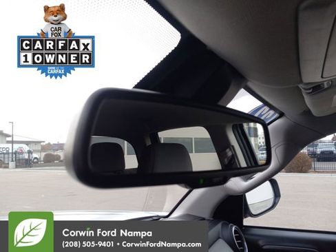 Used 2022 Toyota Tacoma SR5 image 21