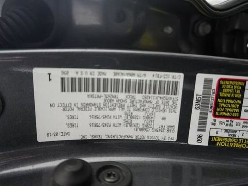 Used 2018 Toyota Tacoma SR w/ SR Convenience Package image 22