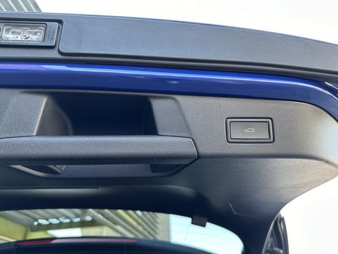 Used 2021 Volkswagen ID.4 1st Edition image 34