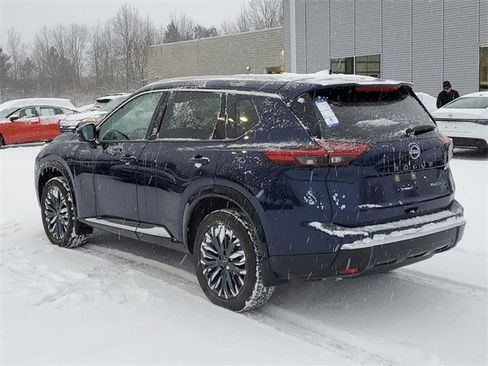 New 2026 Nissan Rogue Platinum w/ Platinum Premium Package image 3