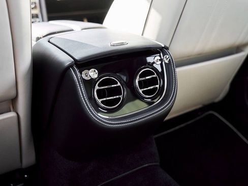 Used 2019 Bentley Mulsanne image 59