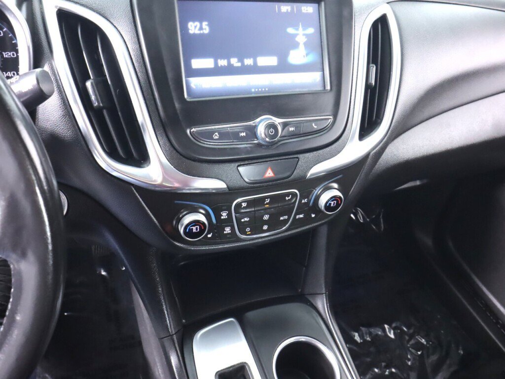 Used 2018 Chevrolet Equinox LT FWD image 15