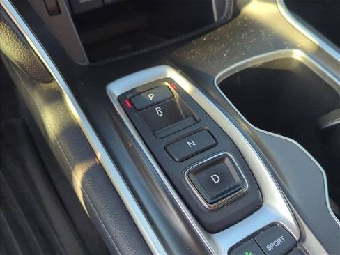 Used 2021 Honda Accord Touring image 19